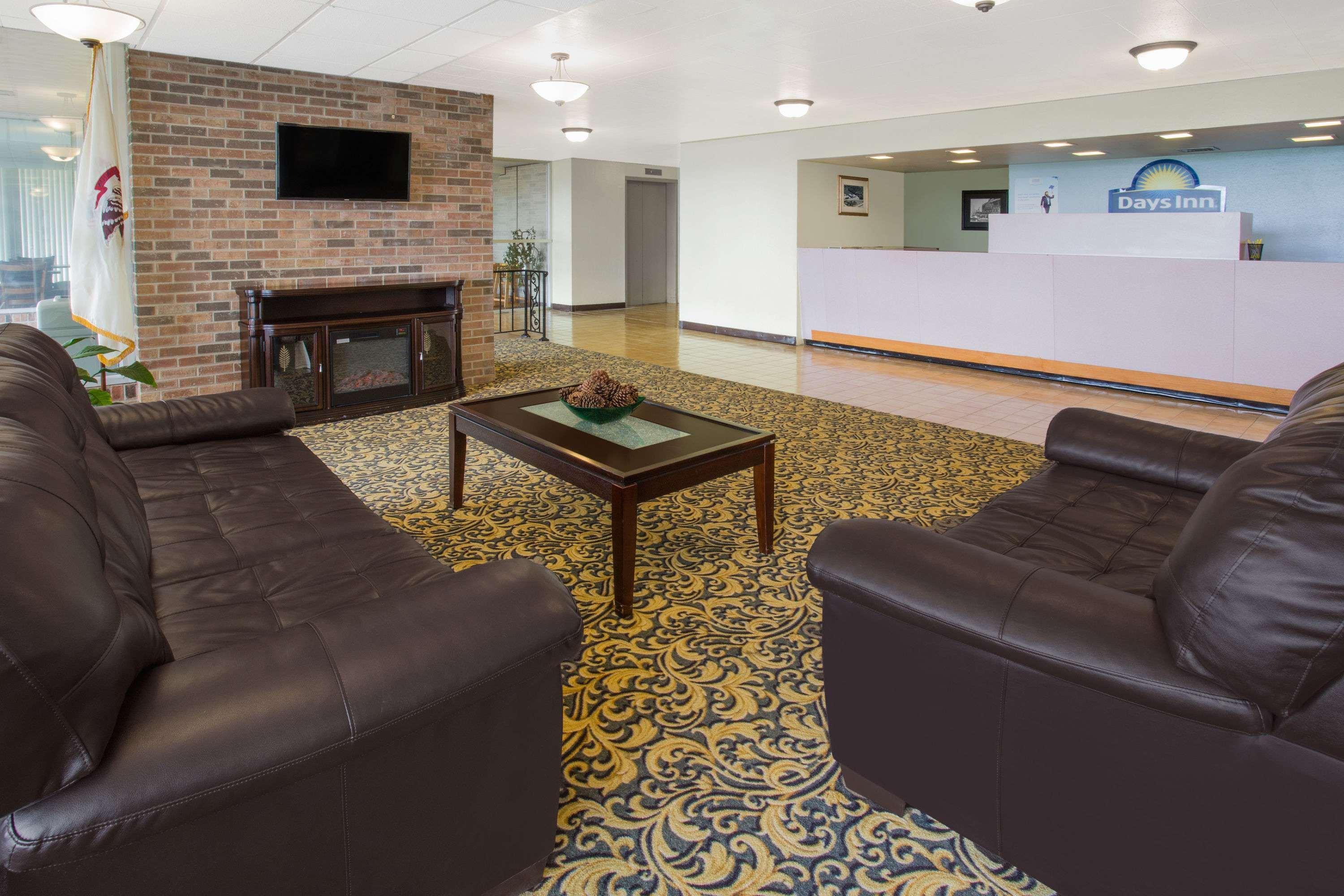 Days Inn By Wyndham Princeton Exterior photo